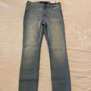 Hollister High-Rise Super Skinny Jeans